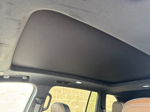 Used 2026 GMC Acadia Denali Ultimate w/ LPO, Floor Liner Package AWD/4WD image 21