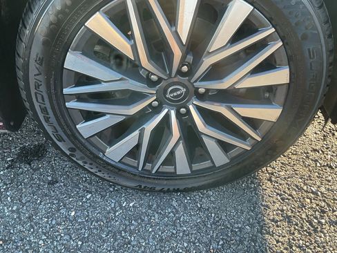 Used 2023 Nissan Altima 2.5 SV image 12