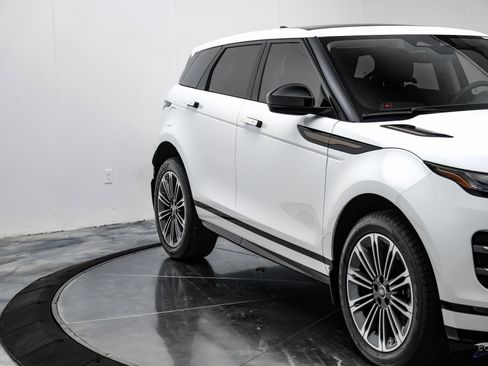 Used 2024 Land Rover Range Rover Evoque Dynamic SE image 22