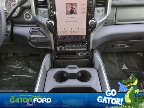 Used 2024 RAM 3500 Laramie w/ Night Edition image 17