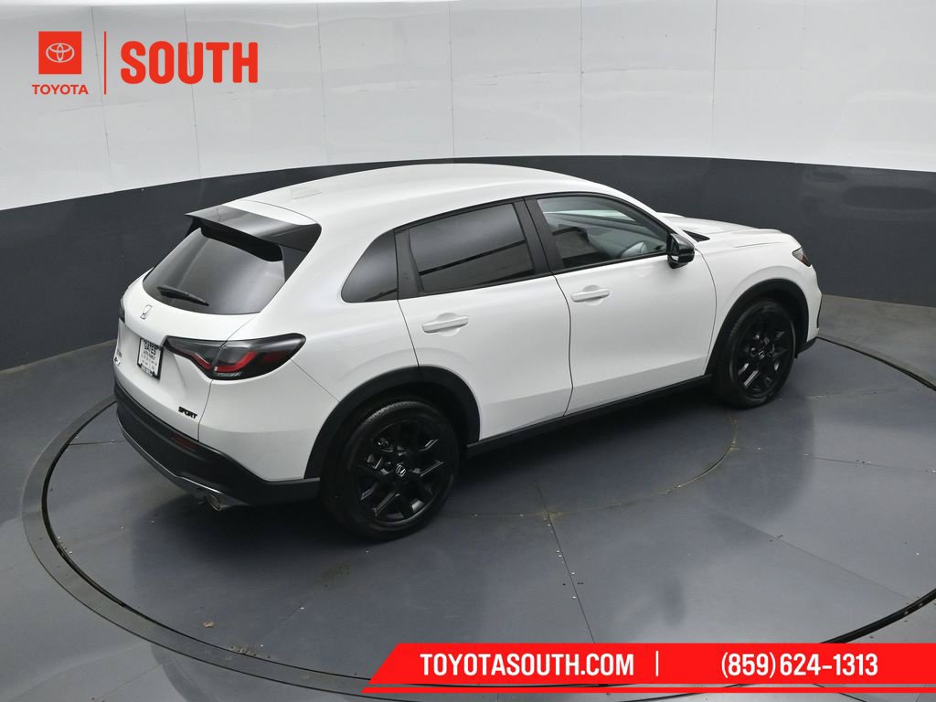 Used 2025 Honda HR-V Sport image 43