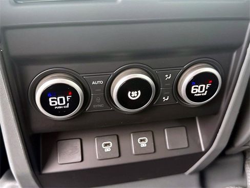 New 2025 Land Rover Defender 110 V8 image 14