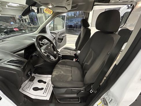 Used 2018 Ford Transit Connect XLT image 45