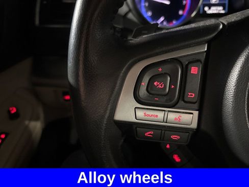 Used 2017 Subaru Outback 2.5i Premium image 16