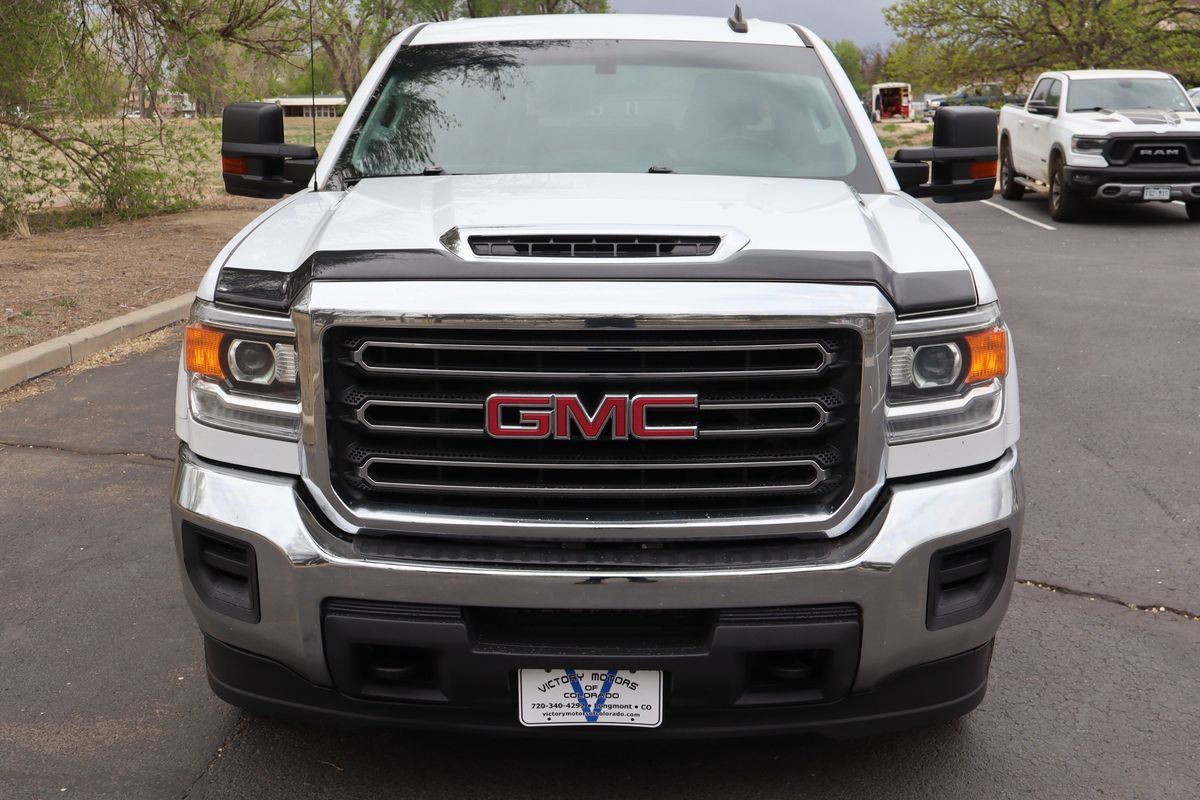 Used 2019 GMC Sierra 2500 SLE w/ Suspension Package, Off-Road AWD/4WD image 12