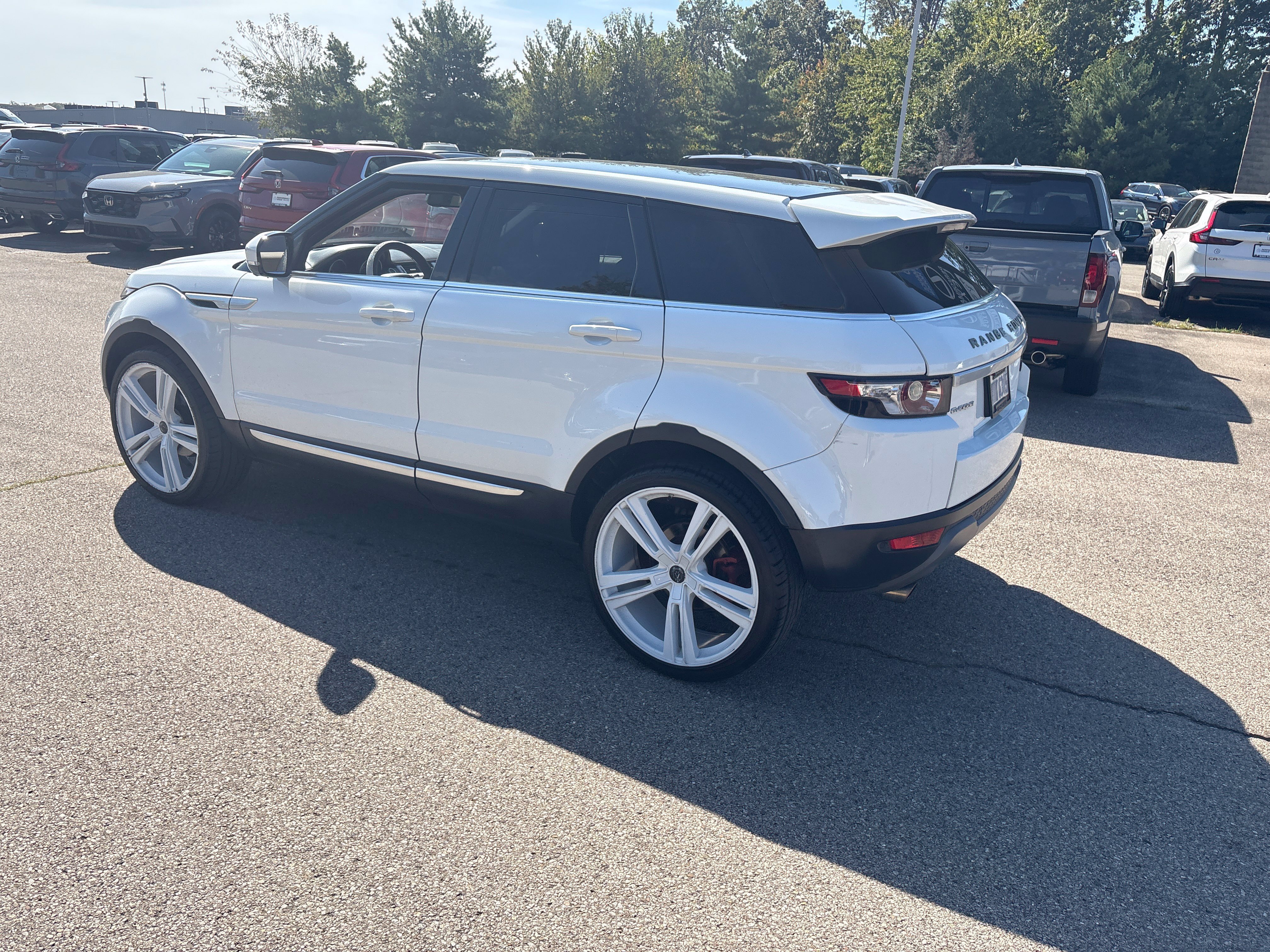Used 2012 Land Rover Range Rover Evoque Prestige w/ Prestige Premium Pkg AWD/4WD image 9