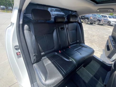 Used 2016 Kia K900 Luxury RWD image 43