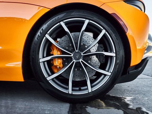 Used 2025 McLaren Artura Spider image 33