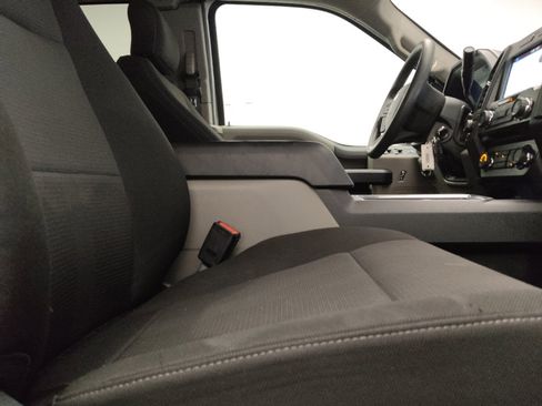 Used 2017 Ford F150 XL w/ Equipment Group 101A Mid AWD/4WD image 21