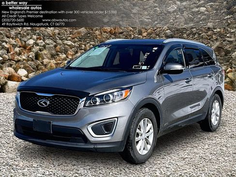 Used 2018 Kia Sorento LX image 1