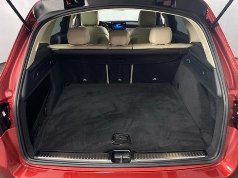 Used 2021 Mercedes-Benz GLC 300 image 24