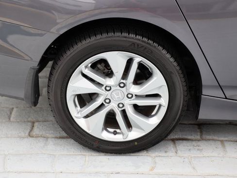 Used 2020 Honda Accord LX image 41