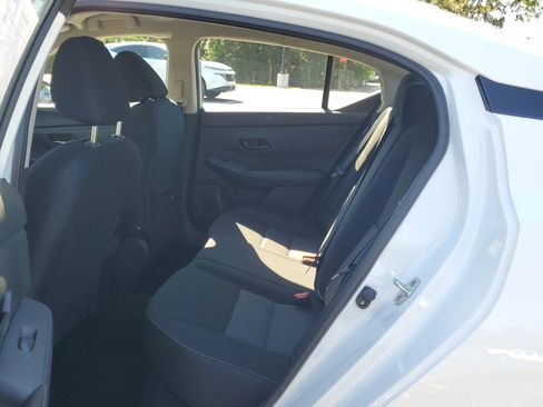 New 2025 Nissan Sentra SV image 8