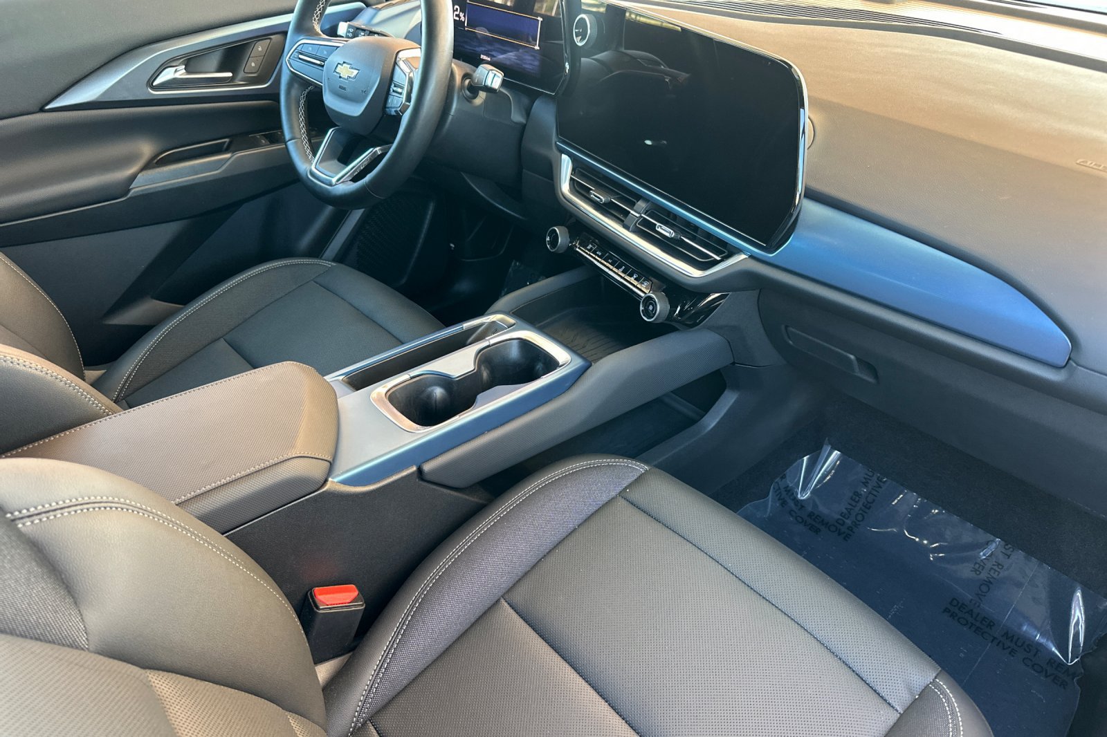 Used 2024 Chevrolet Equinox EV LT FWD image 19