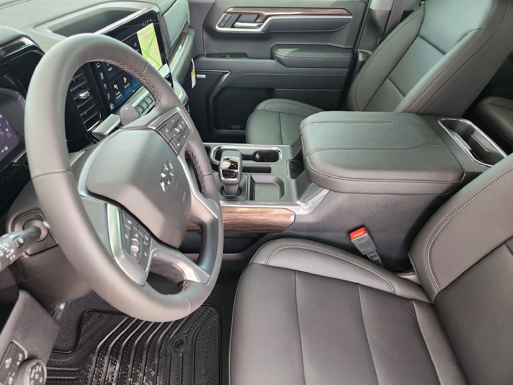 New 2026 Chevrolet Silverado 1500 RST w/ Convenience Package II AWD/4WD image 10