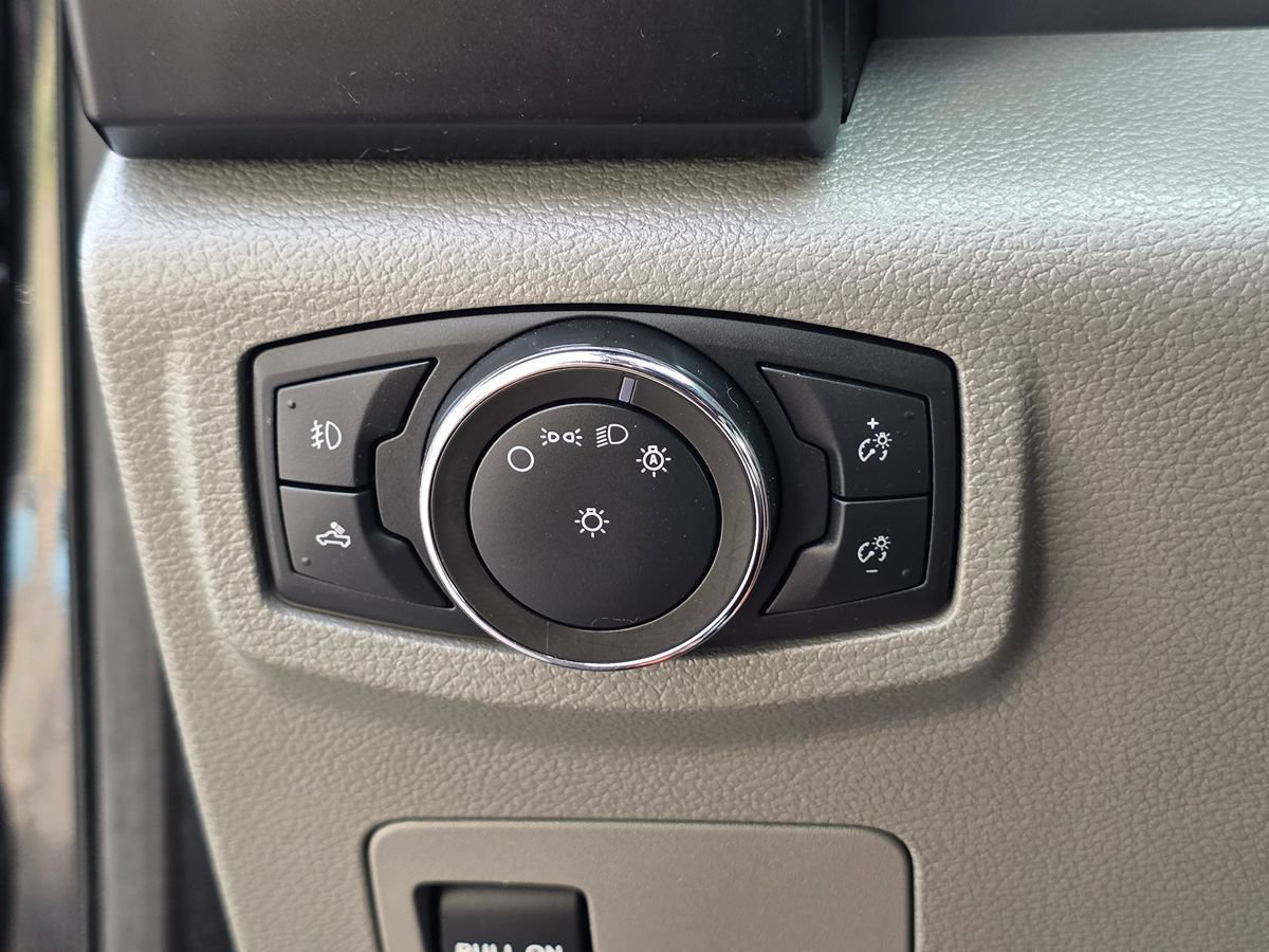 Used 2019 Ford F150 XL w/ Equipment Group 101A Mid AWD/4WD image 46