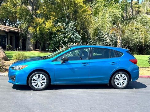 Used 2017 Subaru Impreza 2.0i image 2