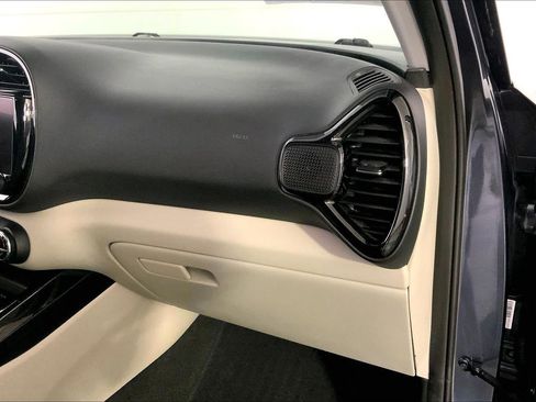 Certified 2023 Kia Soul EX FWD image 16