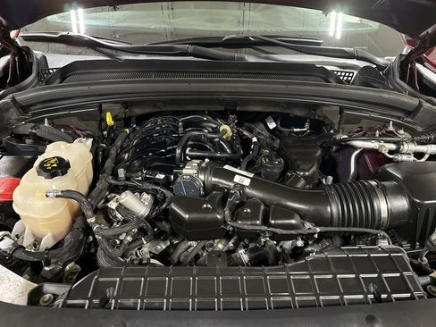 Used 2023 Jeep Grand Cherokee Laredo image 24