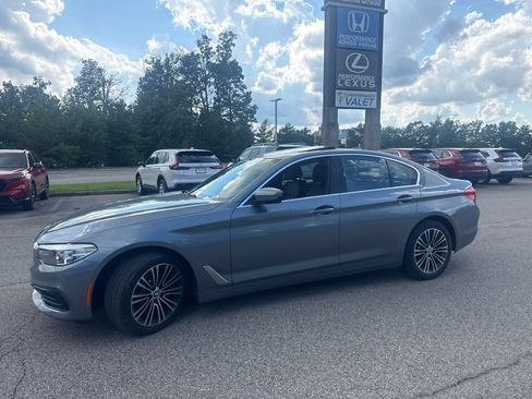 Used 2019 BMW 530i xDrive w/ Convenience Package AWD/4WD image 14