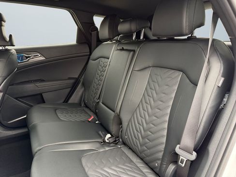 New 2026 Kia Sportage X-Line w/ X-Line Premium Package AWD/4WD image 13