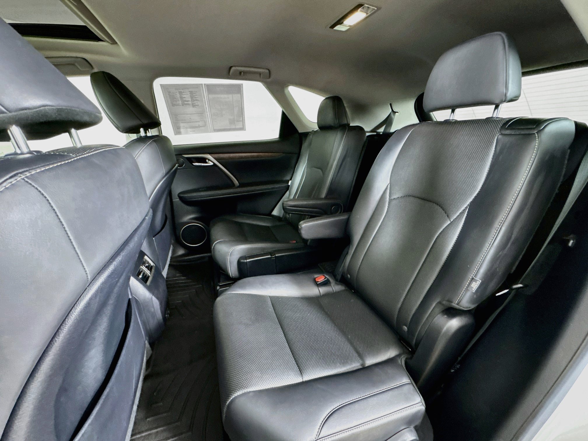 Used 2021 Lexus RX 450hL AWD w/ Premium Package image 24