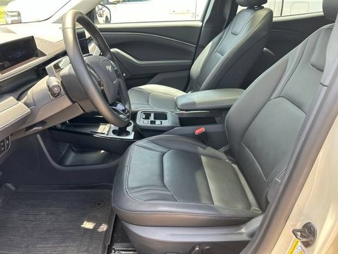 Used 2025 Ford Mustang Mach-E Premium AWD/4WD image 7