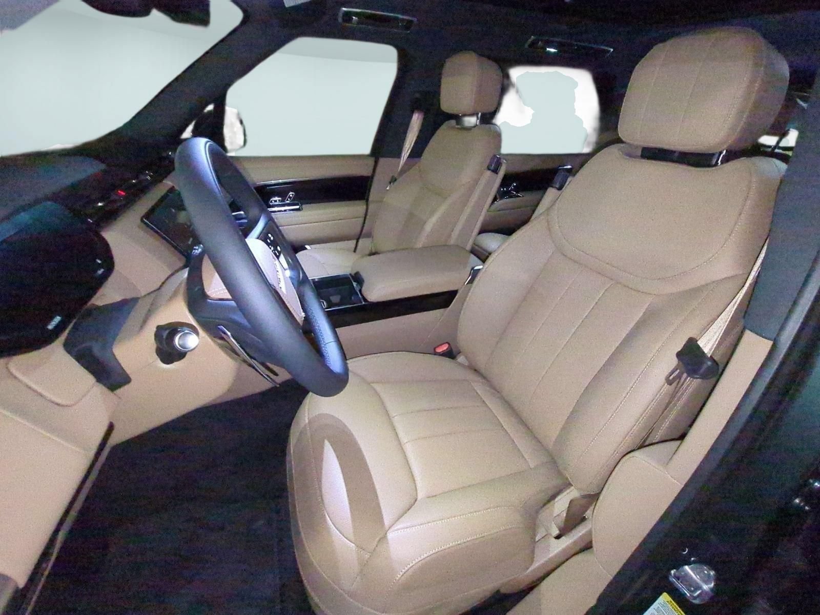 New 2026 Land Rover Range Rover Long Wheelbase SE AWD/4WD image 15