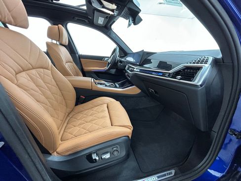 Used 2025 BMW X5 M60i w/ Parking Assistance Package image 42