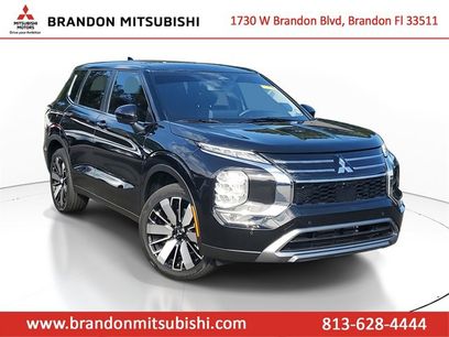 Used 2025 Mitsubishi Outlander SE