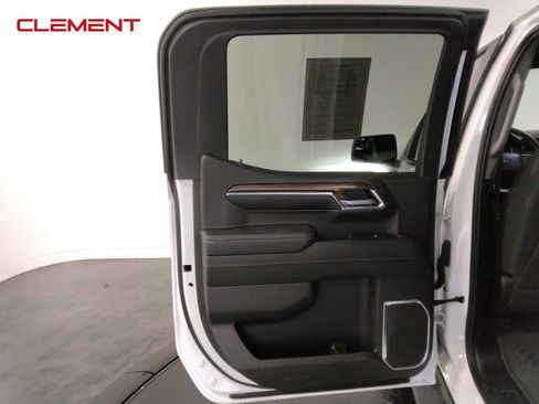 Used 2023 Chevrolet Silverado 1500 RST image 28