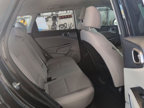 Used 2024 Kia Soul EX image 15