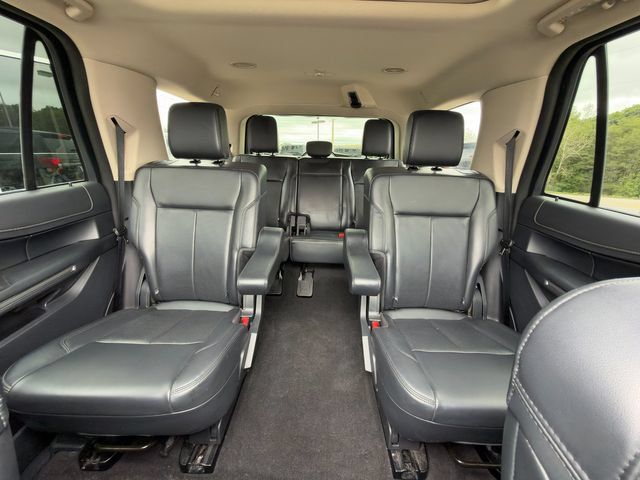 Used 2024 Ford Expedition XLT AWD/4WD image 24