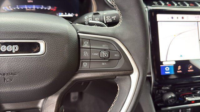 Certified 2024 Jeep Grand Cherokee Limited w/ Luxury Tech Group II AWD/4WD image 17