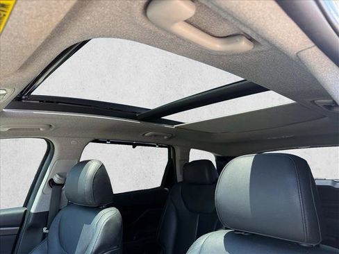 Used 2019 Hyundai Santa Fe Limited FWD image 16