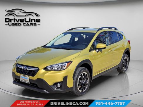 Used 2021 Subaru Crosstrek 2.0i Premium image 1