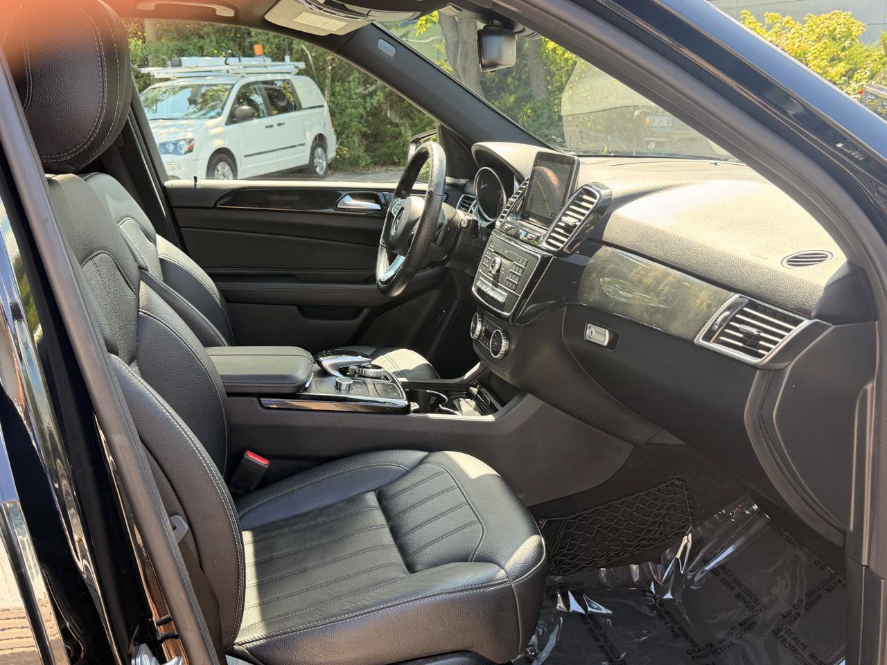 Used 2019 Mercedes-Benz GLE 400 4MATIC w/ Premium 1 Package image 19