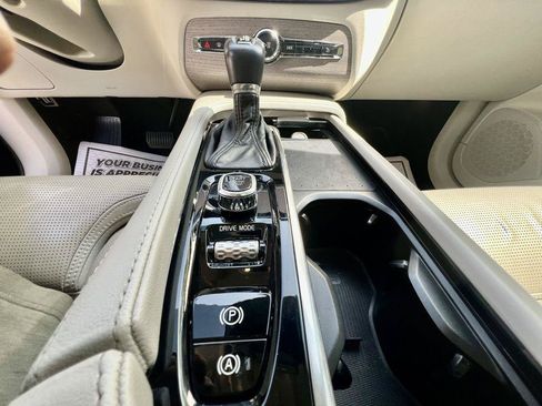 Used 2021 Volvo XC90 T6 Inscription AWD/4WD image 13