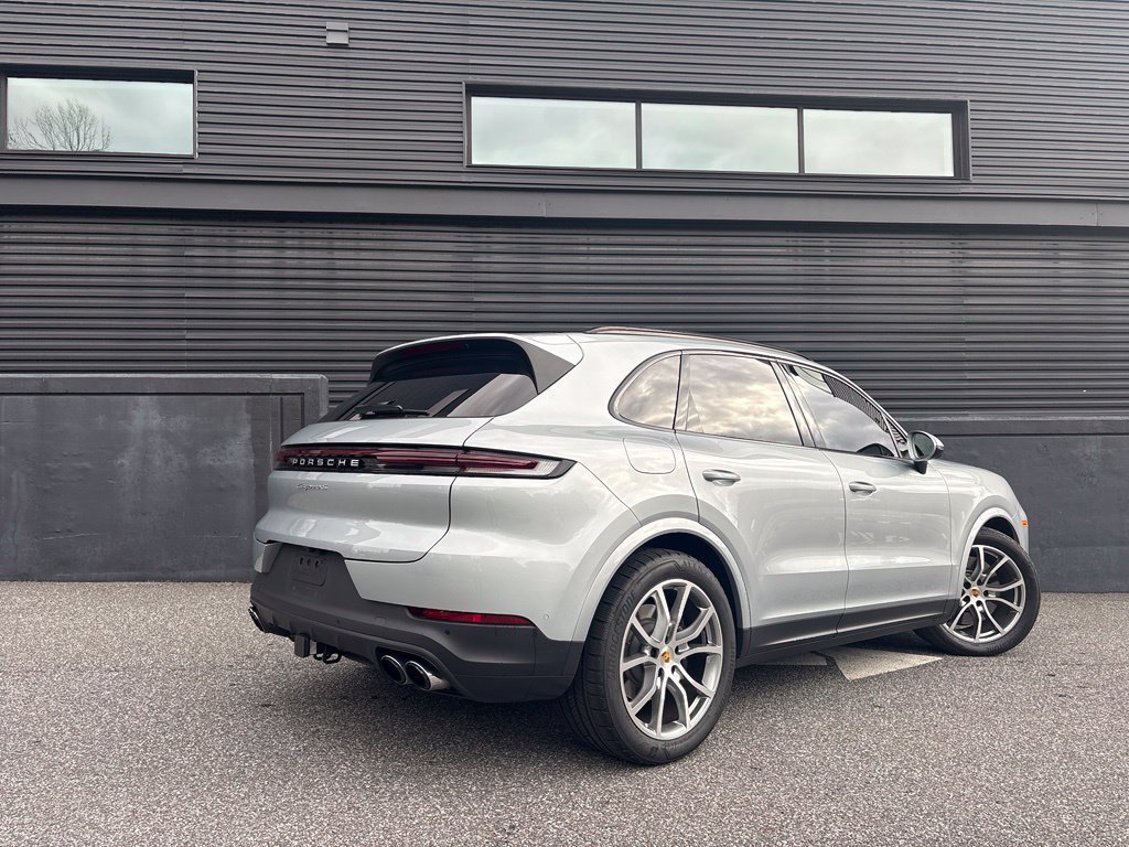 Certified 2024 Porsche Cayenne S AWD/4WD image 9