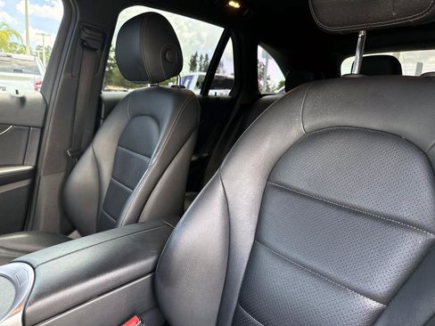Certified 2021 Mercedes-Benz GLC 300 image 22