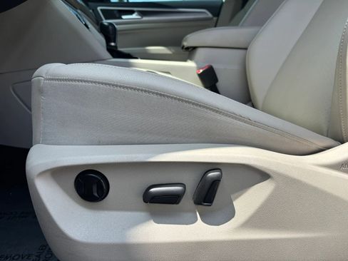 Used 2019 Volkswagen Atlas SE FWD image 19