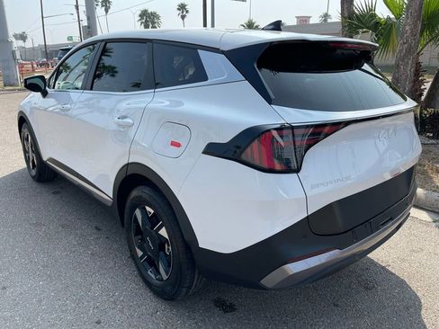 New 2026 Kia Sportage LX image 5