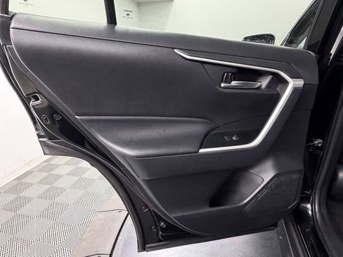 Certified 2021 Toyota RAV4 XLE FWD image 37