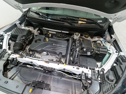 Used 2022 GMC Terrain SLE image 30