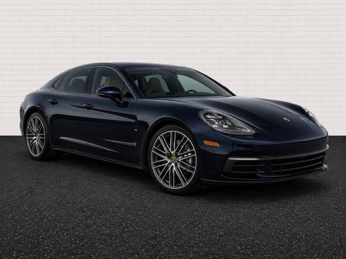 Used 2018 Porsche Panamera w/ Premium Package Plus RWD image 3