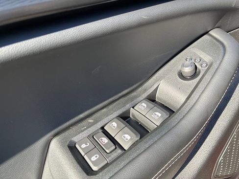 New 2025 Jeep Grand Cherokee L Altitude image 11