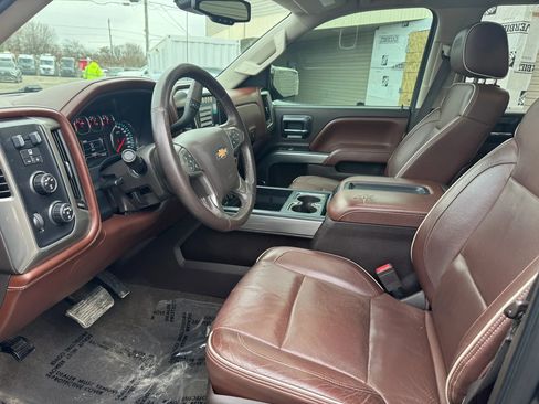 Used 2015 Chevrolet Silverado 1500 High Country image 16