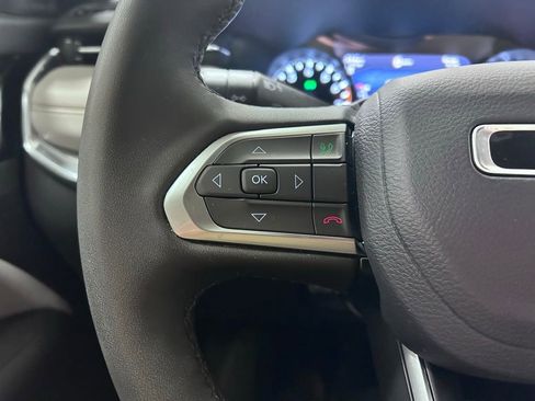 Used 2024 Jeep Compass Limited AWD/4WD image 10
