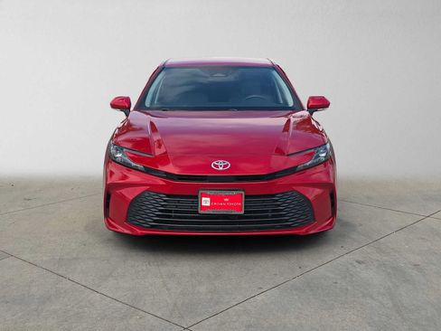 Used 2025 Toyota Camry LE FWD image 8