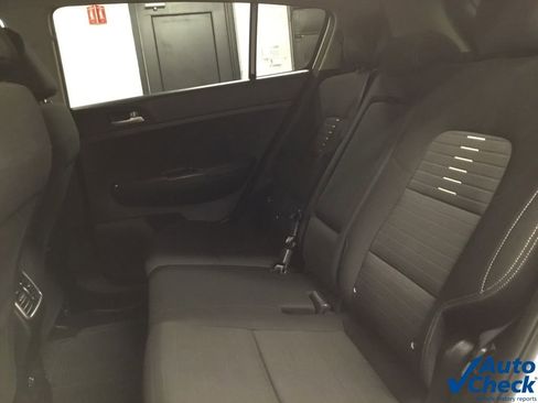 Used 2018 Kia Sportage LX image 30